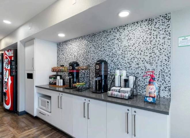 Complimentary Grab-and-Go Breakfast